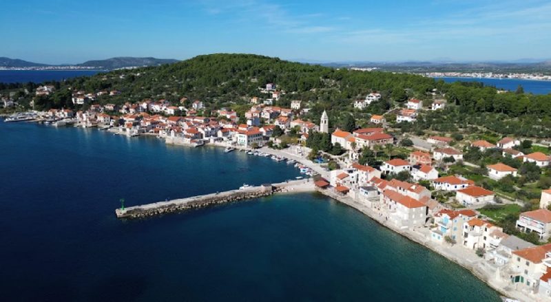 Prvić Luka